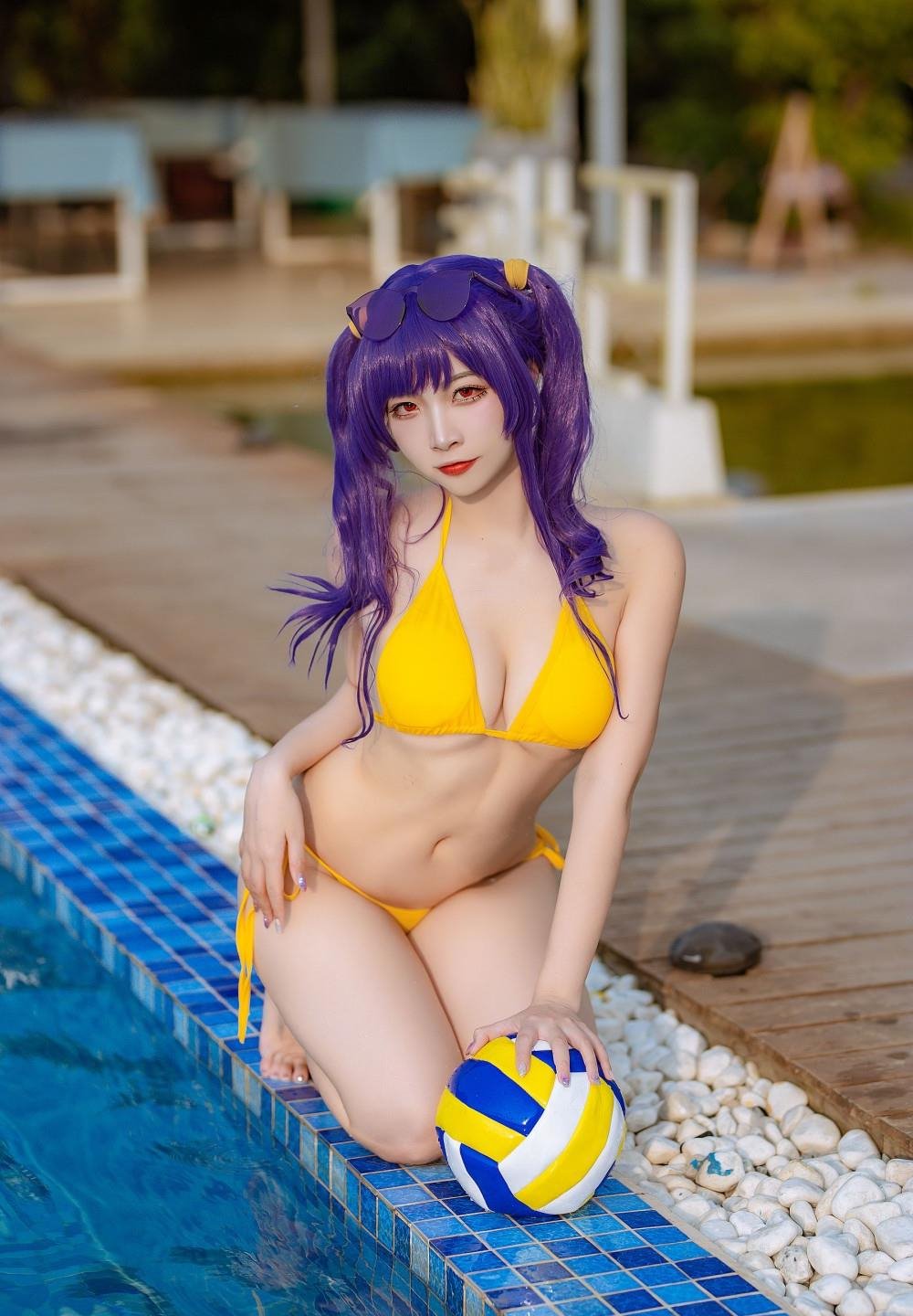 ��Ů��