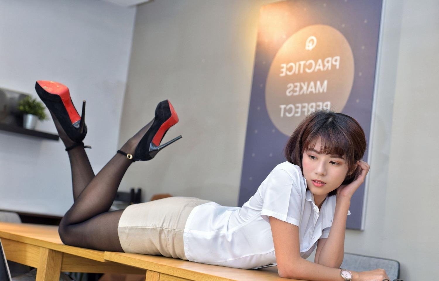ͬ־����