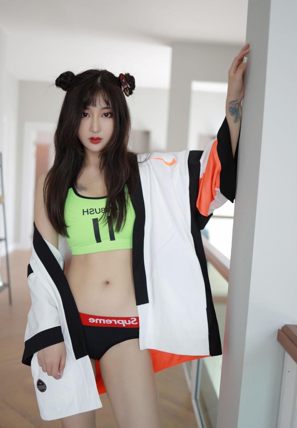ͯ��ײ����֮��ѩŮ��